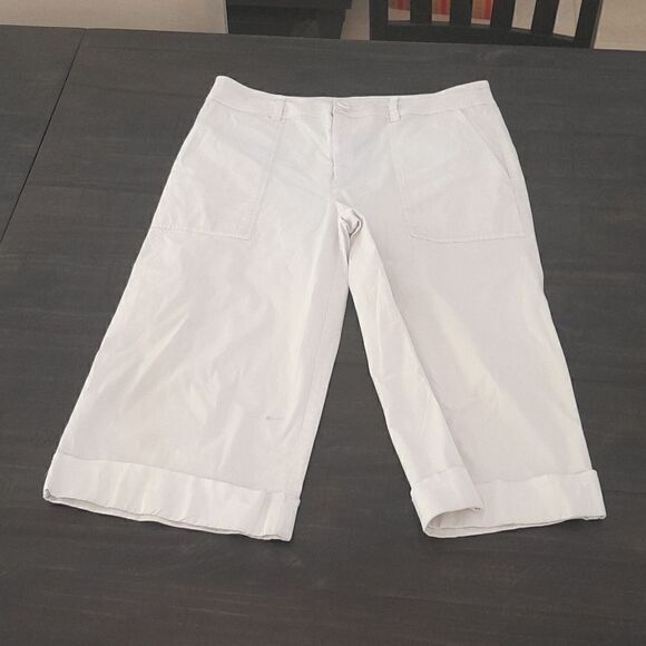 Metro style stretch size 10 capri pants flare view stains as shown on videos - Picture 1 of 4